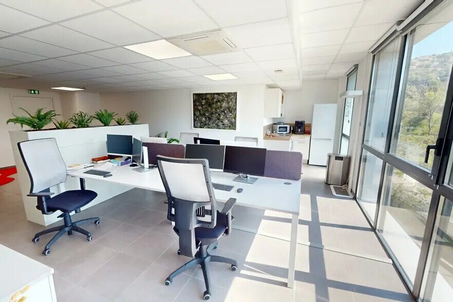 Bureau dans Nice à louer - Photo de l’immeuble – Image 3 sur 7