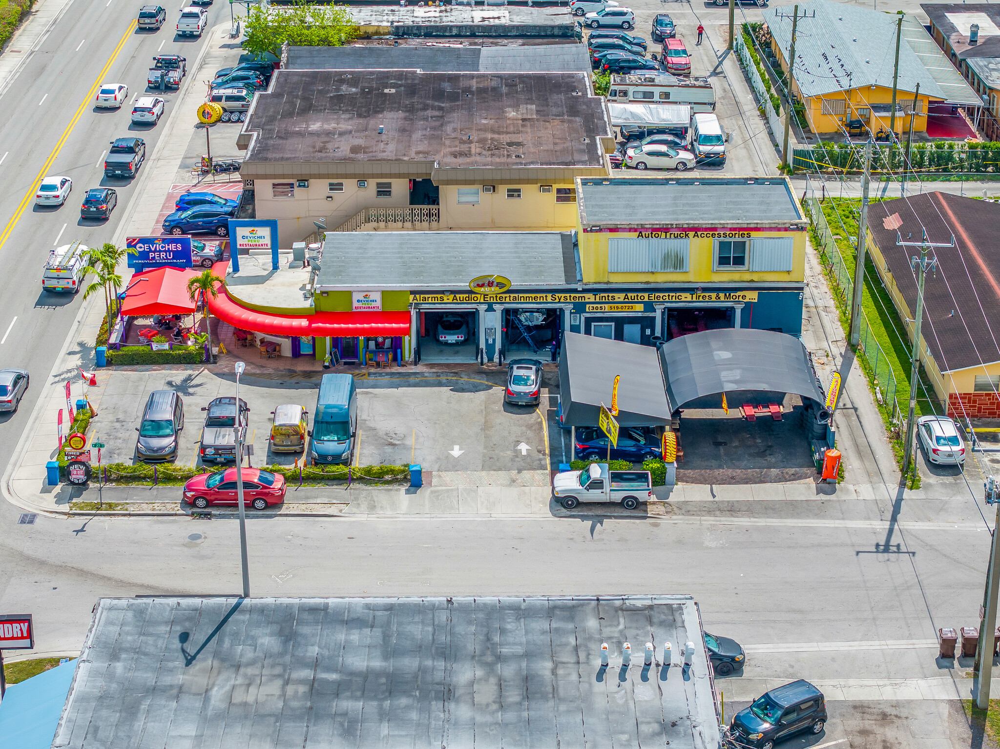 2692 Palm Ave, Hialeah, FL à vendre Photo de l’immeuble– Image 1 sur 30