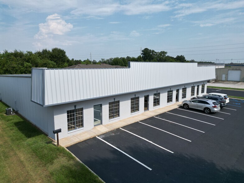 26064 Capitol Dr, Daphne, AL à louer - Photo de l’immeuble – Image 2 sur 4