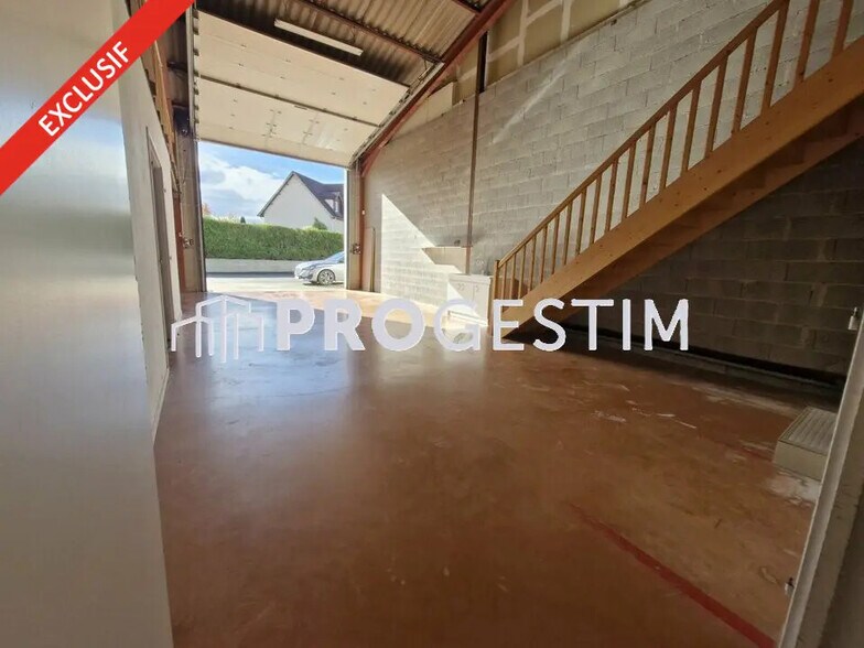 Local d’activités dans Chevigny-Saint-Sauveur à louer - Photo de l’immeuble – Image 1 sur 6