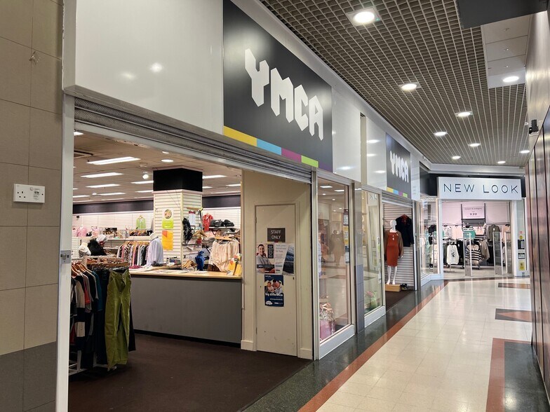 Bristol Rd S, Birmingham à louer - Photo de l’immeuble – Image 2 sur 42