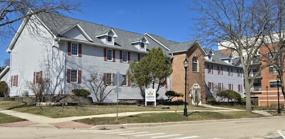 40 S Prospect St, Roselle, IL à louer - Photo principale – Image 1 sur 10