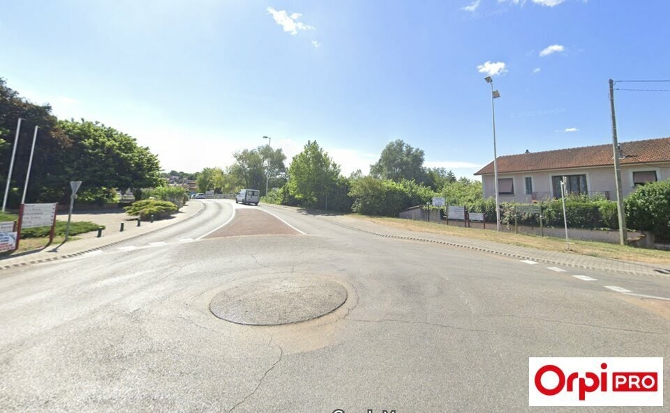 Local commercial dans Salaise-sur-Sanne à louer Photo de l’immeuble– Image 1 sur 6