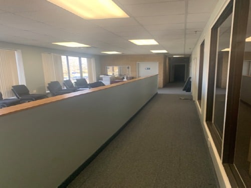 200 Sherwood Ave, Farmingdale, NY à louer Photo intérieure– Image 1 sur 5