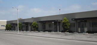 Plus de détails pour 2021-2041 S Lyon St, Santa Ana, CA - Industriel/Logistique à louer