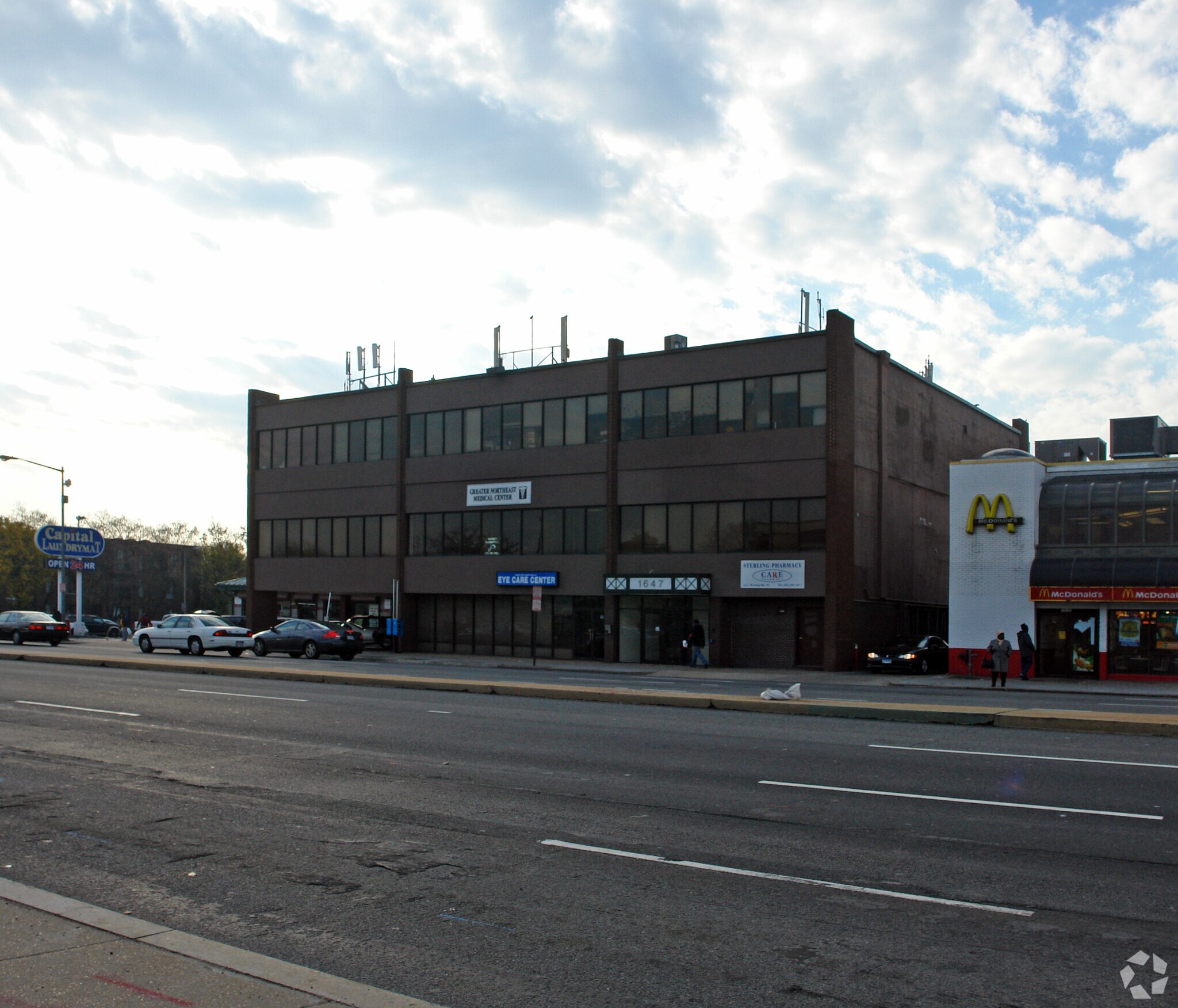 1647 Benning Rd NE, Washington, DC à louer Photo principale– Image 1 sur 14