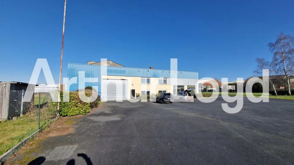 Industriel/Logistique dans Moult-Chicheboville à vendre - Photo de l’immeuble – Image 2 sur 6