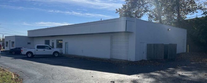 9550 Page Ave, Overland, MO à louer - Photo de l’immeuble – Image 2 sur 2