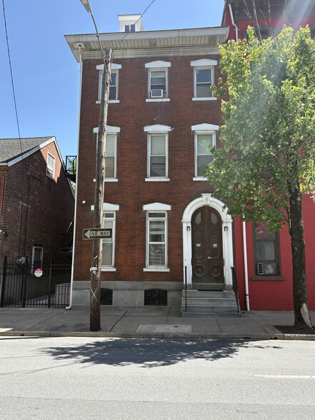 542 W Walnut St, Allentown, PA à vendre - Photo de l’immeuble – Image 1 sur 22
