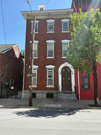 Plus de détails pour 542 W Walnut St, Allentown, PA - Logement à vendre