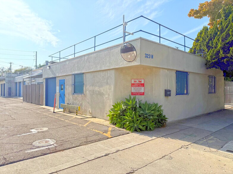 323 N Nopal St, Santa Barbara, CA à louer - Photo de l’immeuble – Image 2 sur 13