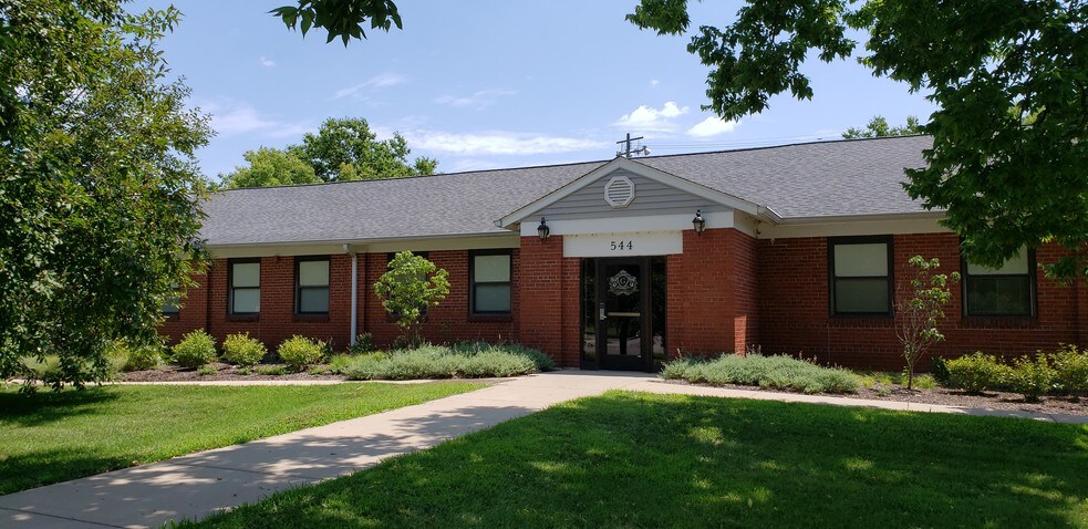 544 Niedringhaus Ave, Granite City, IL à louer - Photo de l’immeuble – Image 2 sur 16
