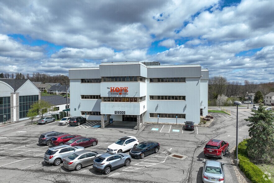 12300 PERRY Hwy, Wexford, PA à vendre - Photo principale – Image 1 sur 21