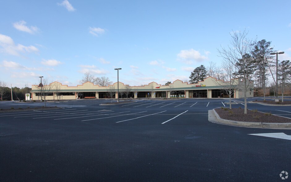 1711 Athens Highway, Snellville, GA à louer - Photo de l’immeuble – Image 2 sur 3