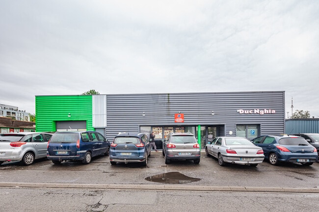 Plus de détails pour 4 Impasse Marie Noël, Saint-Herblain - Local commercial à louer