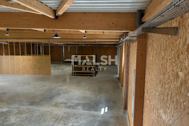 Plus de détails pour Local d’activités à vendre