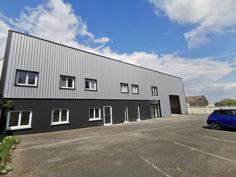 Local d'activités dans Tinqueux à vendre - Photo de l’immeuble – Image 3 sur 25