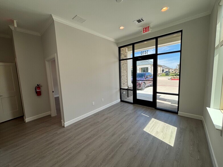 1630 W Prosper Trl, Prosper, TX à louer - Photo de l’immeuble – Image 2 sur 7