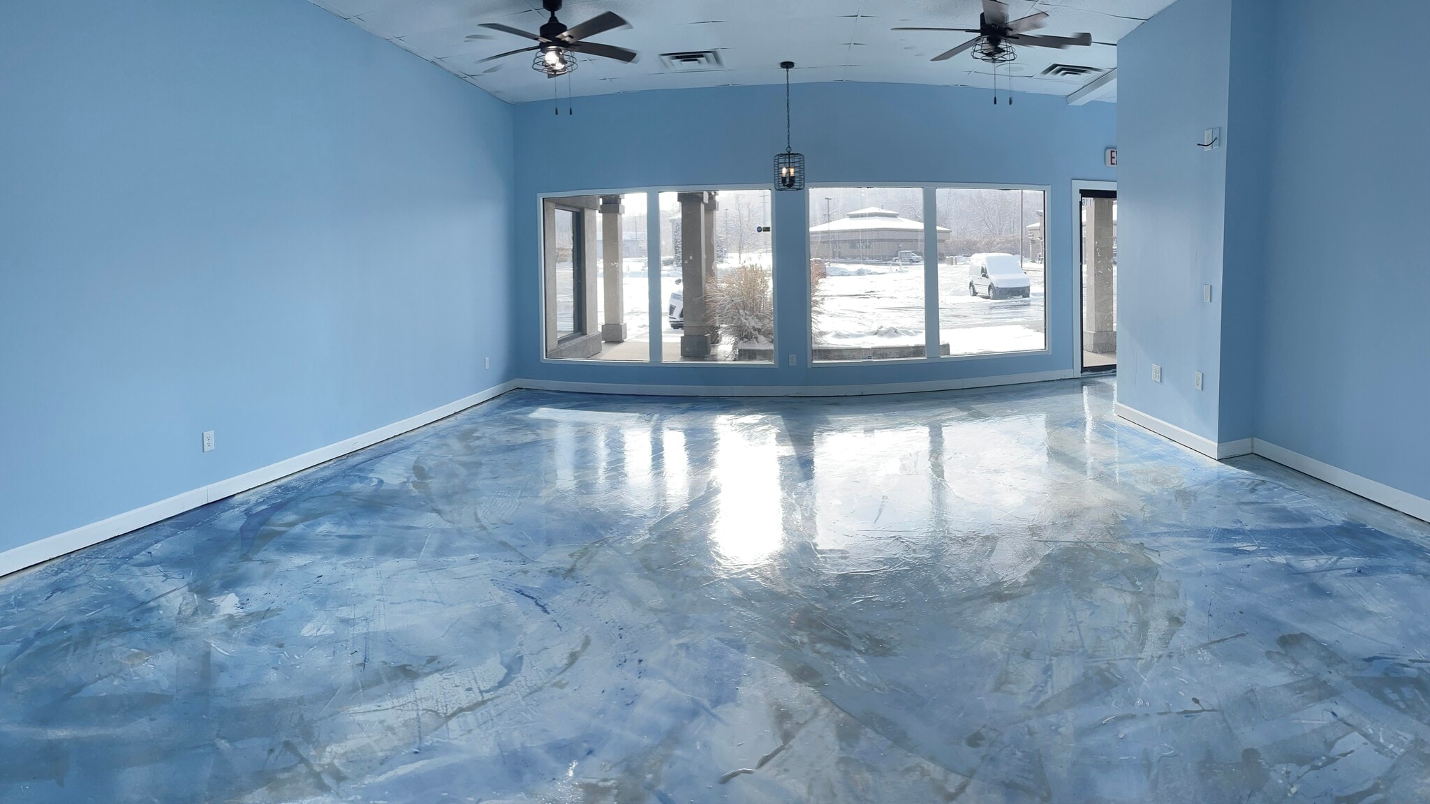 1562 Akron Peninsula Rd, Akron, OH à vendre Photo intérieure– Image 1 sur 5