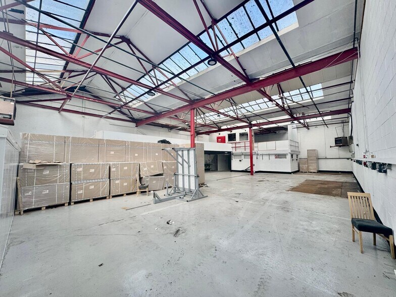 Dencora Way, Luton à louer - Photo de l’immeuble – Image 2 sur 15