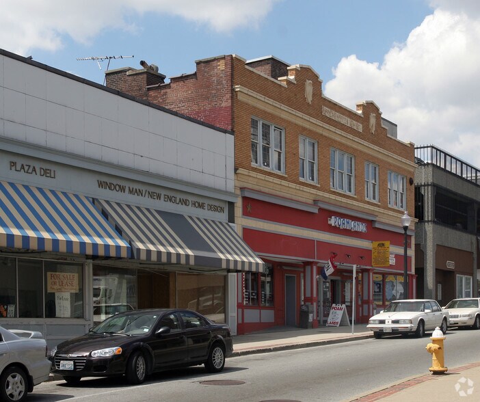 250 Main St, Pawtucket, RI à vendre - Photo de l’immeuble – Image 2 sur 2