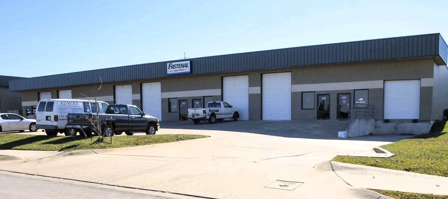841-881 E Warren St, Gardner, KS à louer Photo de l’immeuble– Image 1 sur 4