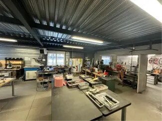 Industriel/Logistique dans Roche-la-Molière à vendre - Photo intérieure – Image 2 sur 4