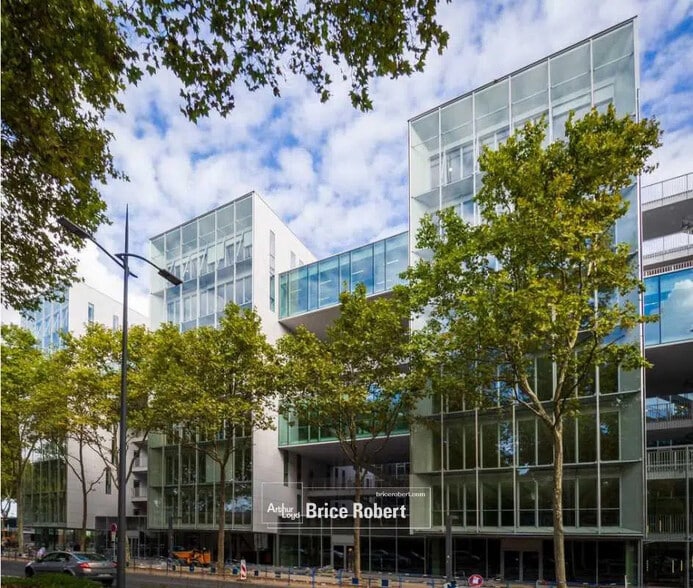 Bureau dans Villeurbanne à louer - Photo de l’immeuble – Image 1 sur 10