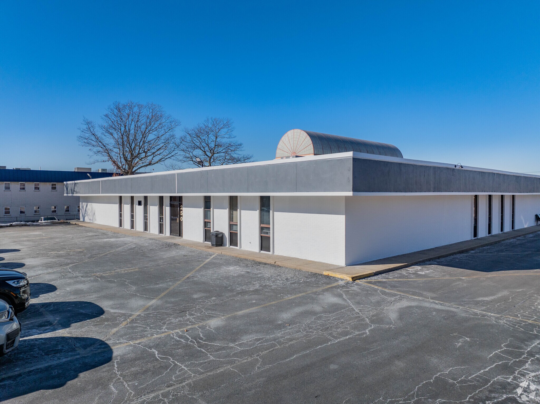 250 Patchogue Yaphank Rd, East Patchogue, NY à louer Photo de l’immeuble– Image 1 sur 17