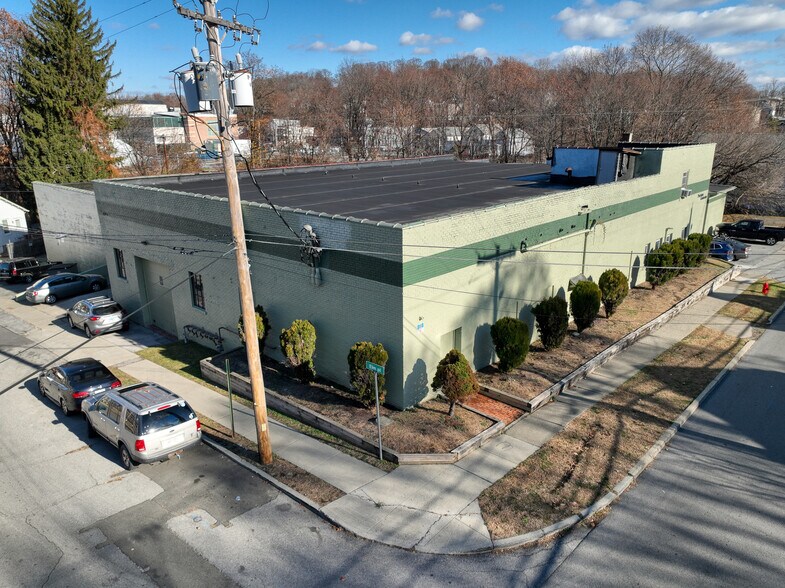 35 High St, Poughkeepsie, NY à vendre - Photo de l’immeuble – Image 2 sur 10