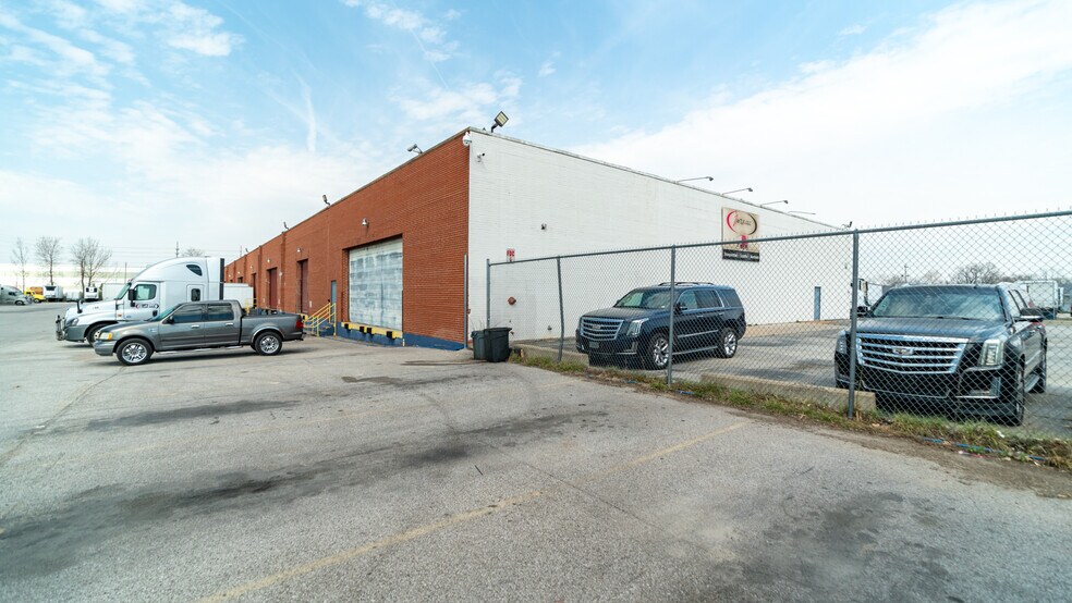 125-127 Byassee Dr, Hazelwood, MO à louer - Photo principale – Image 1 sur 48