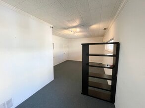 1110 S El Camino Real, San Mateo, CA à louer Photo intérieure– Image 2 sur 7