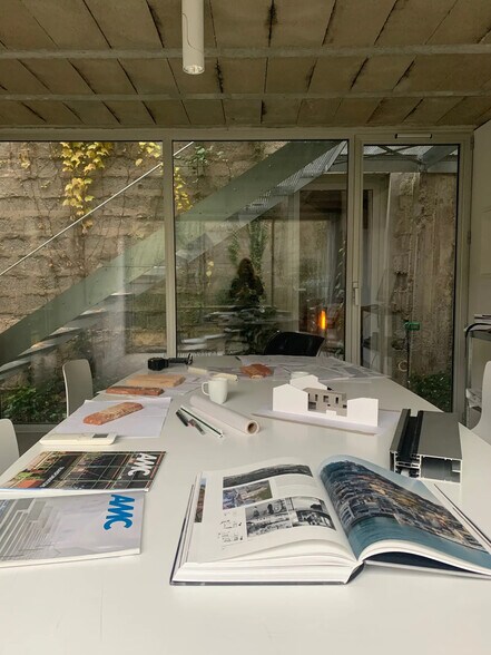 Bureau dans Bordeaux à vendre - Photo de l’immeuble – Image 2 sur 21