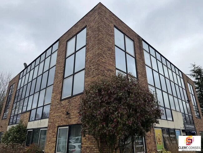 Plus de détails pour Bureau à louer