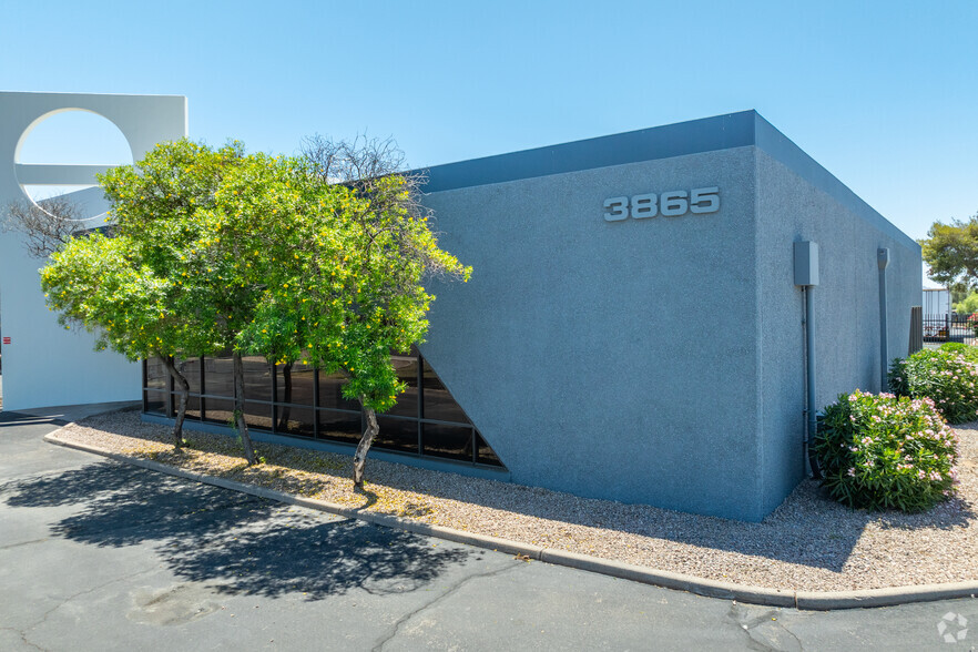 3865 W Van Buren St, Phoenix, AZ à louer - Photo de l’immeuble – Image 1 sur 9