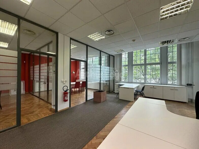 Bureau dans Strasbourg à louer - Photo de l’immeuble – Image 2 sur 14