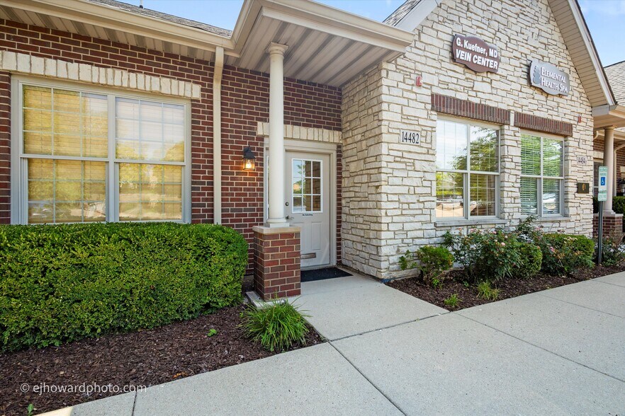 14480-14486 John Humphrey Dr, Orland Park, IL à vendre - Photo de l’immeuble – Image 2 sur 17