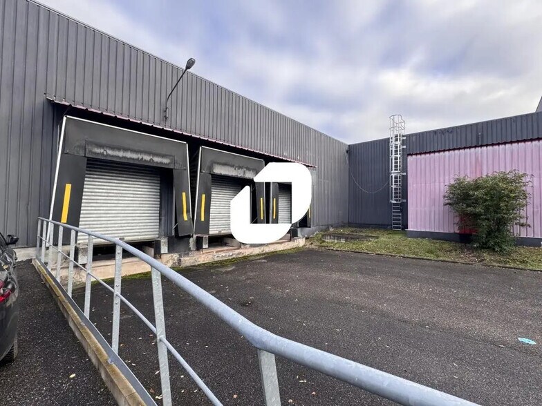 Bureau dans Illkirch-Graffenstaden à louer - Photo de l’immeuble – Image 2 sur 12