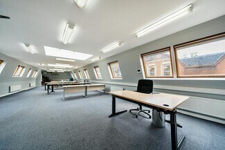 Plus de détails pour 1-3 Canfield Pl, Londres - Bureau à louer