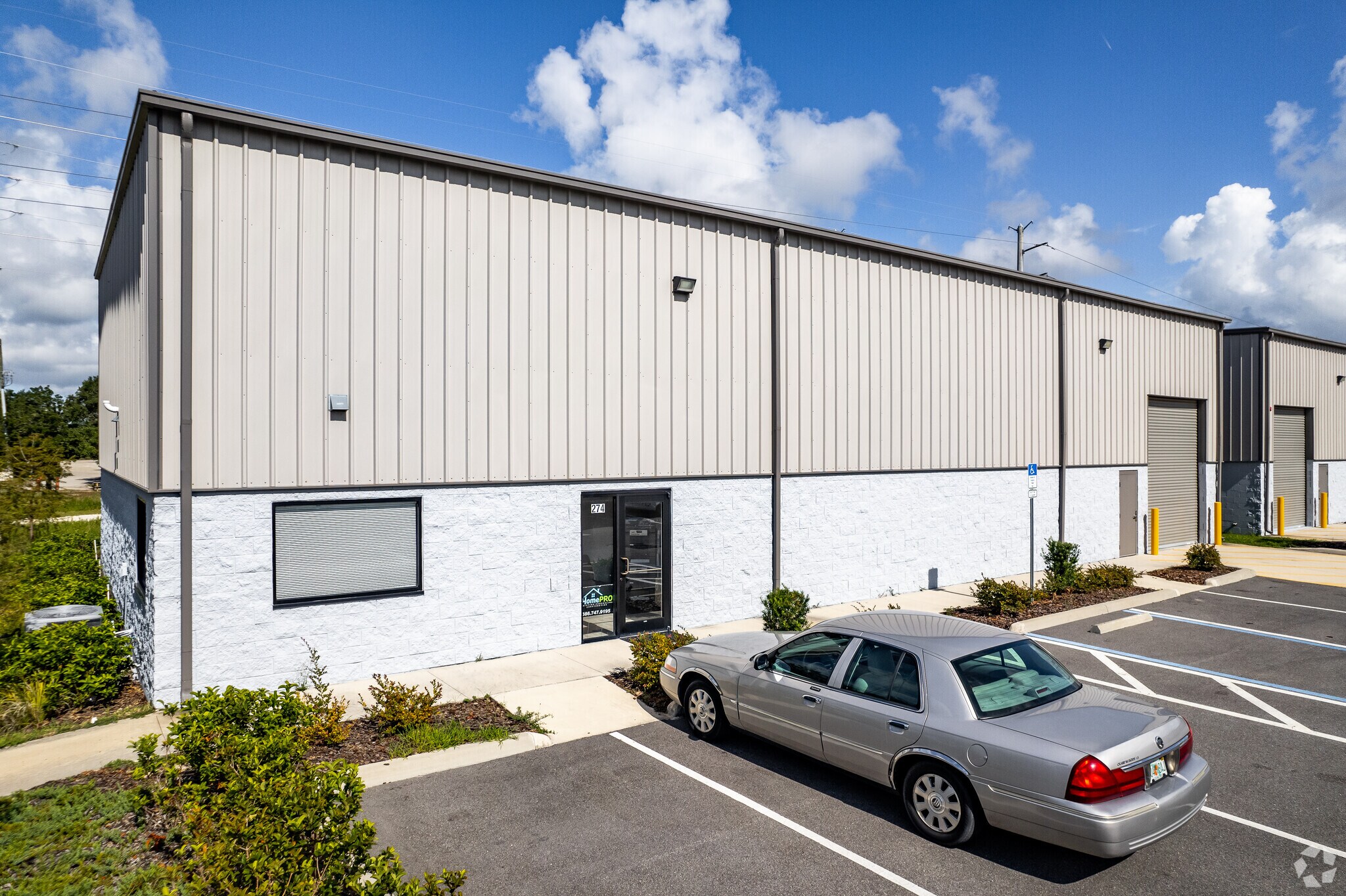 260-278 Springview Commerce Dr, Debary, FL à louer Photo principale– Image 1 sur 9