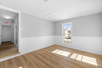 217 N Washington St, Rome, NY à louer Photo intérieure– Image 2 sur 13
