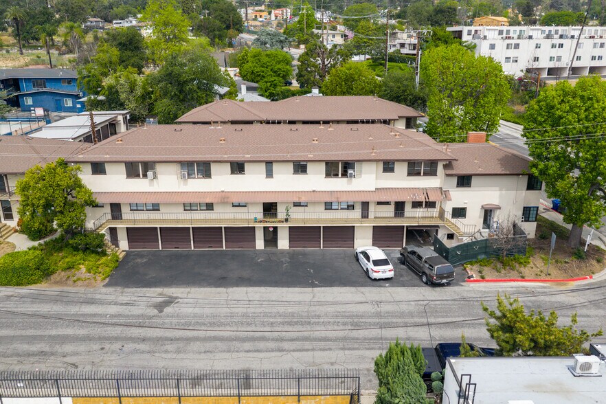 2629-2643 1/2 Lake Ave, Altadena, CA à vendre - Photo de l’immeuble – Image 3 sur 24