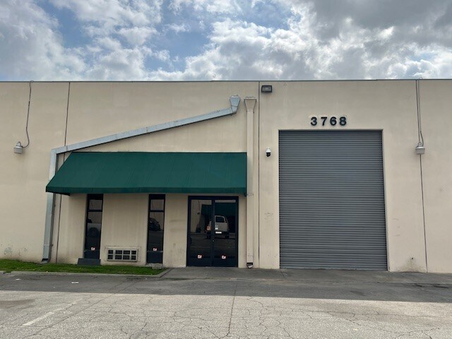 3768 Rockwell Ave, El Monte, CA à louer - Photo de l’immeuble – Image 3 sur 11