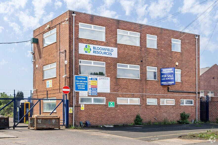 Powke Ln, Cradley Heath à vendre - Photo principale – Image 1 sur 10