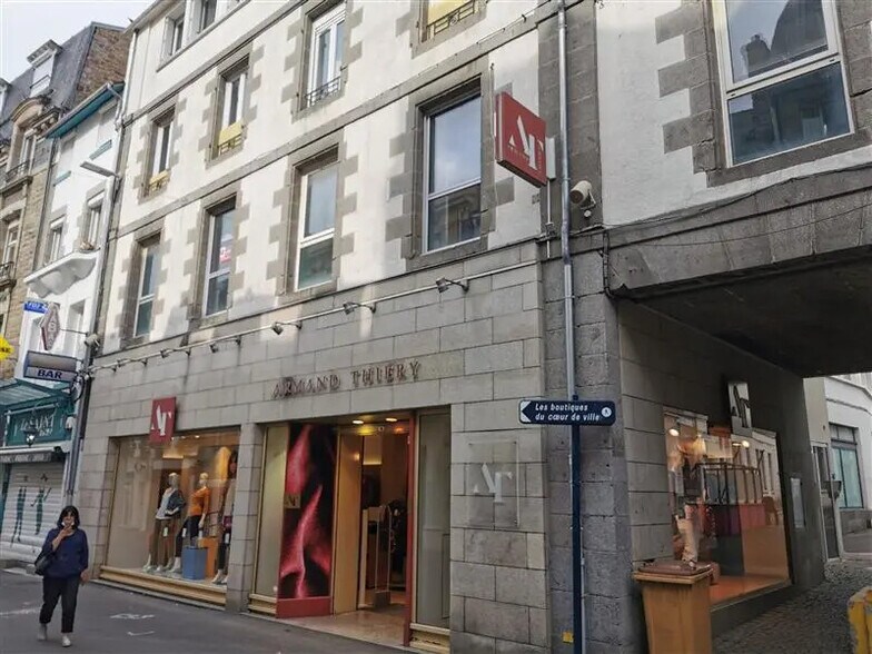 Bureau dans Saint-Brieuc à louer - Photo de l’immeuble – Image 2 sur 6