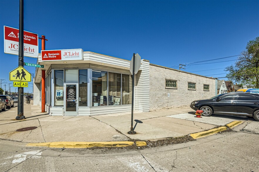 5301 N Harlem Ave, Chicago, IL à vendre - Photo de l’immeuble – Image 3 sur 29