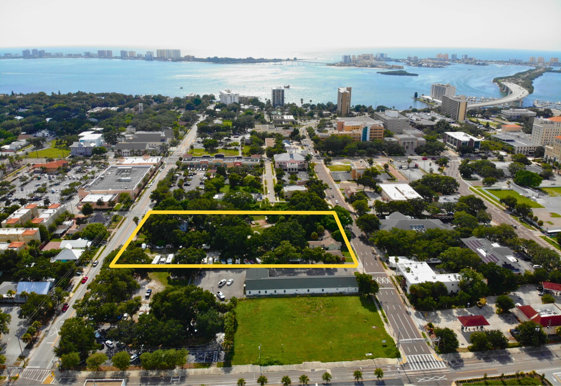 606 Turner St, Clearwater, FL à vendre Aérien– Image 1 sur 25