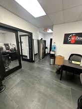 20861 Johnson St, Pembroke Pines, FL à louer Photo intérieure– Image 1 sur 8