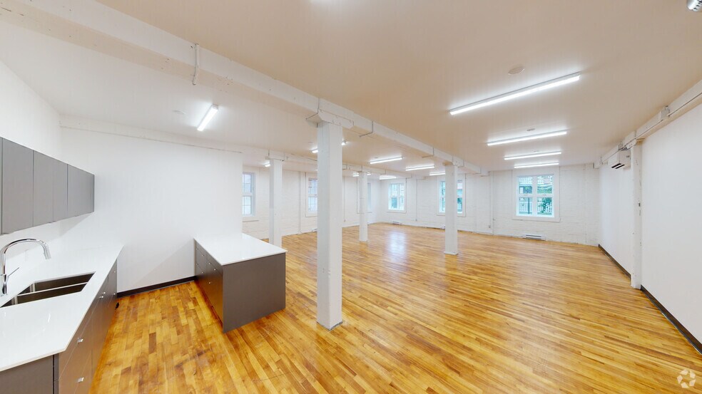 305 Rue De Bellechasse, Montréal, QC à louer - Numérisation 3D Matterport – Image 2 sur 14