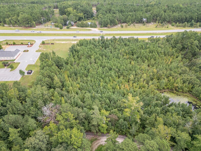 NC Hwy 24 87, Cameron, NC à louer - Photo de l’immeuble – Image 3 sur 15